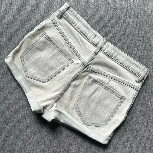 Free People Distressed Light Denim Shorts Size 28 - Picture 4 of 4